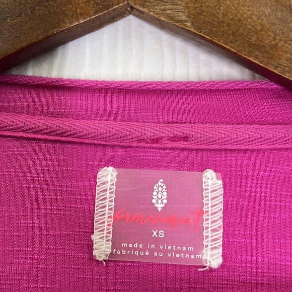 Free People - Movement Surfside Living Magenta Pink Cropped Overside Top Size XS - Picture 11 of 15